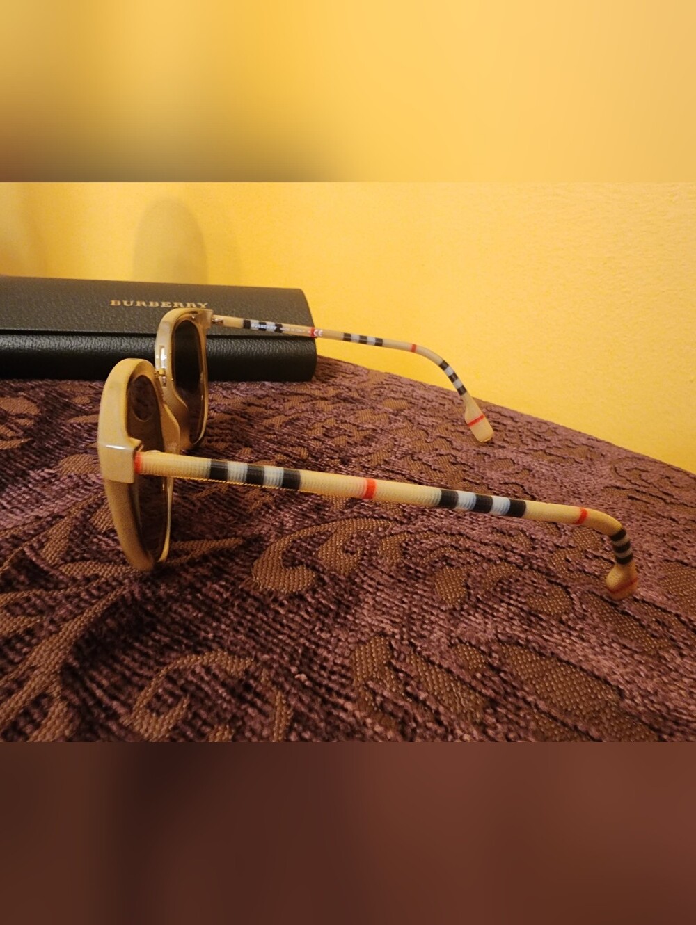 NWT Burberry Sunglasses - Picture 3 of 7